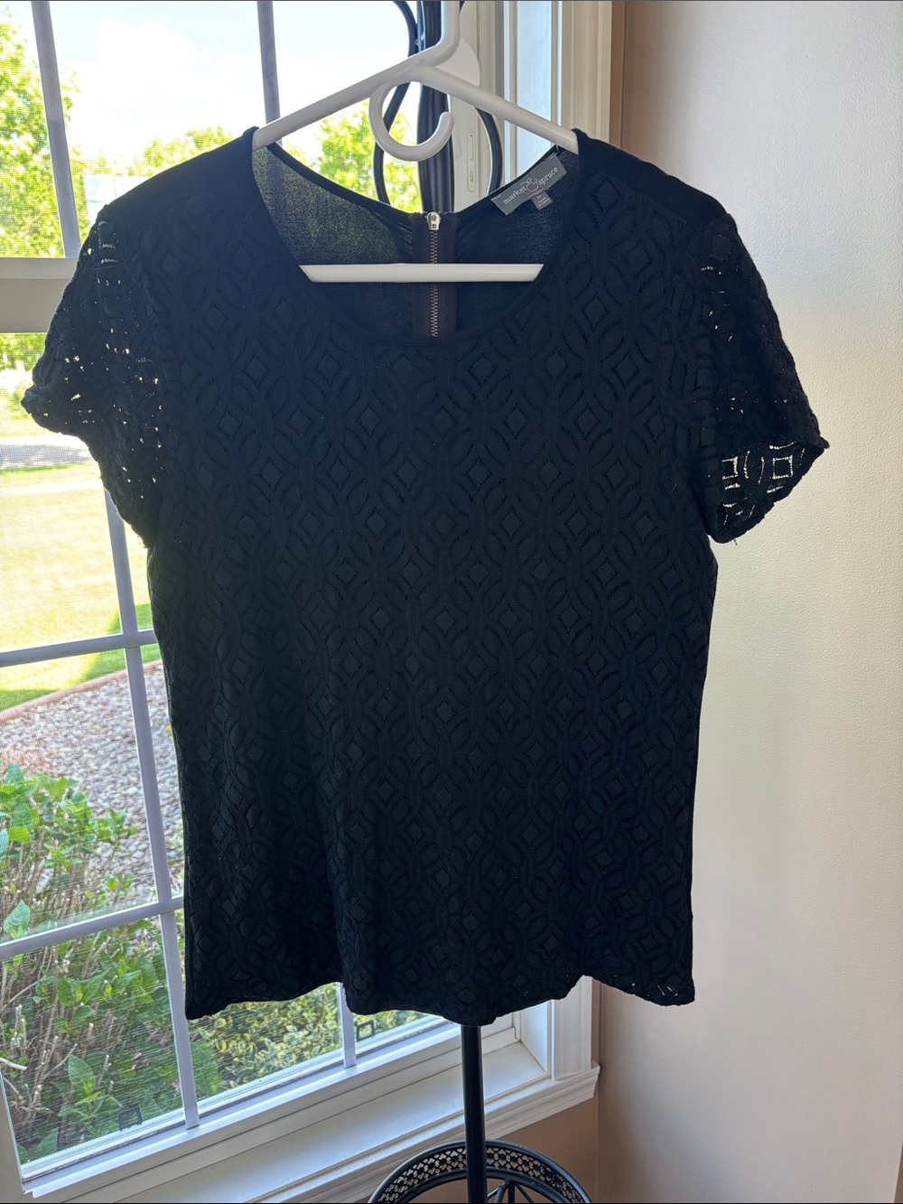 Market & Spruce Black Lace Short Sleeve Top